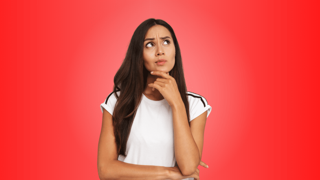 Image femme qui s'interroge